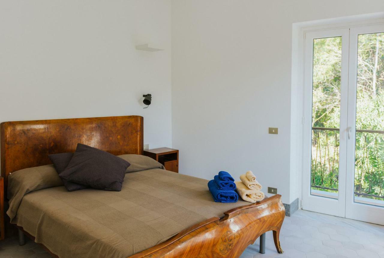 La Concha Suites Pioppi Buitenkant foto